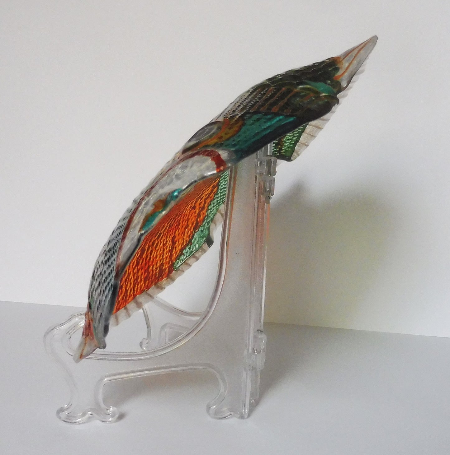 plate on stand | painted glass |